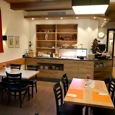 Hotel Jardin 3*